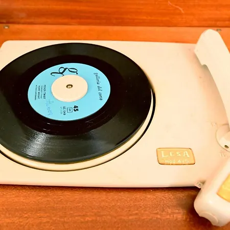 Little Italy بيت ضيافة *