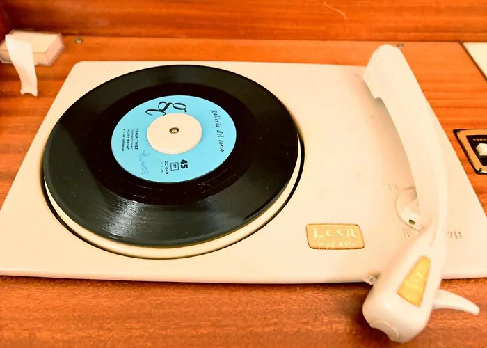 Little Italy بيت ضيافة *