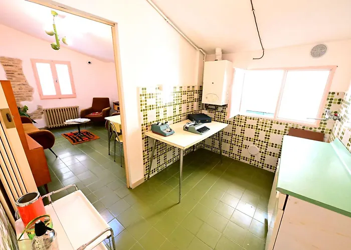 بيت ضيافة Little Italy *